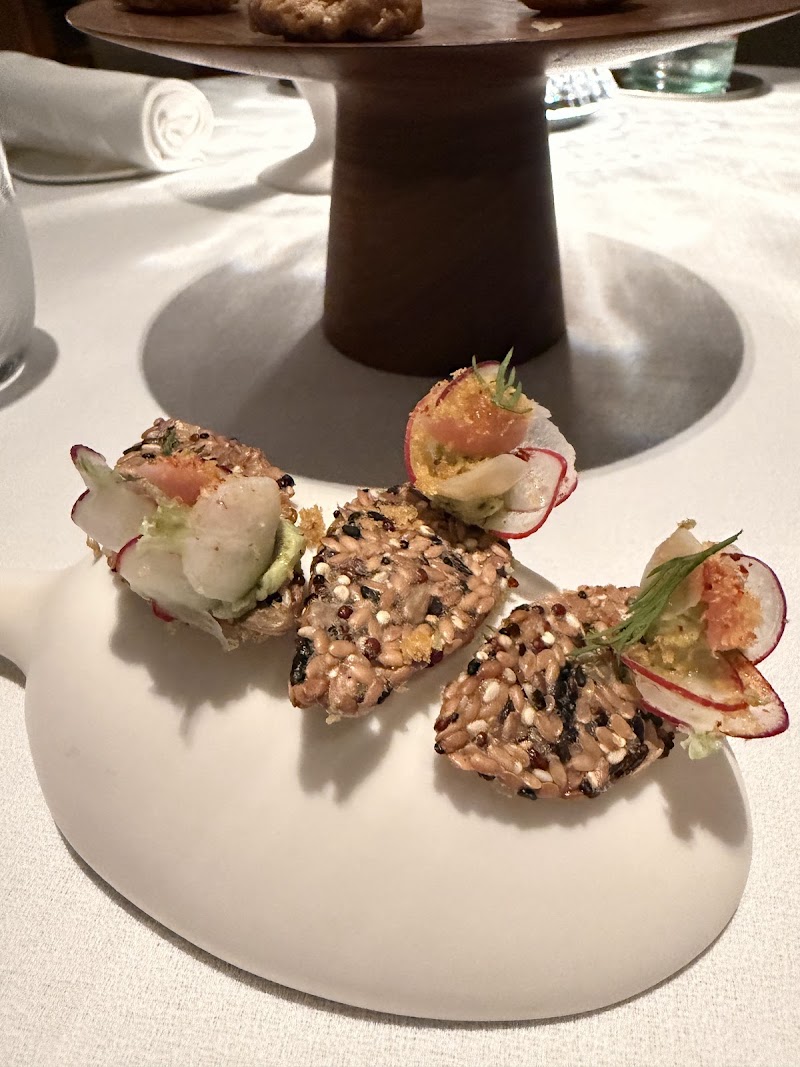 Seeded canapés, intricate garnish