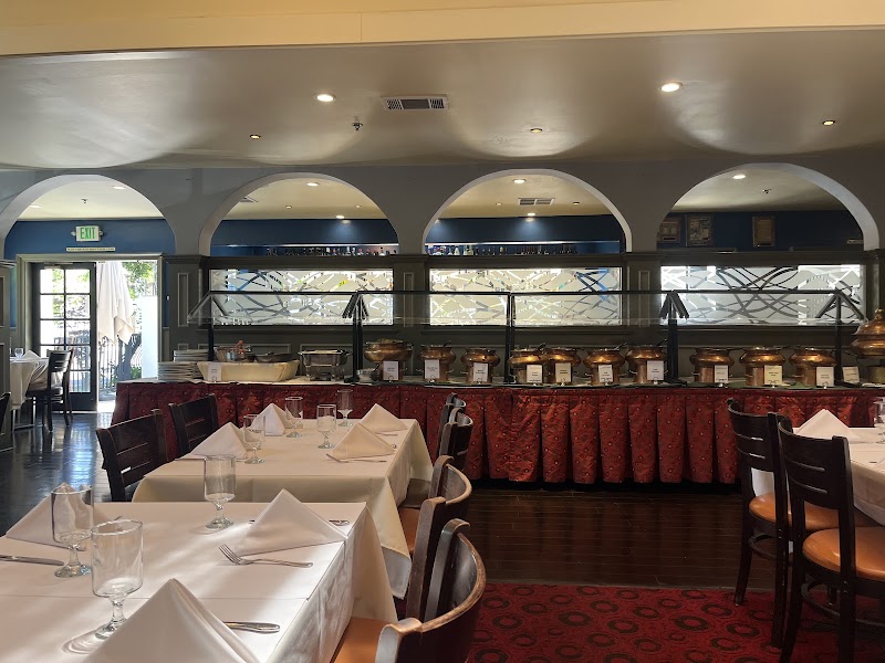 Spacious dining room, buffet spread