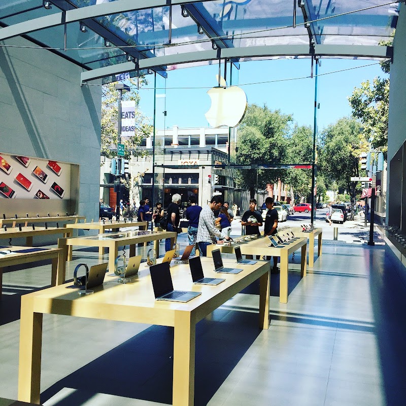 Sunlit store, live devices