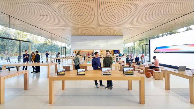 Hands-On With Apple Devices