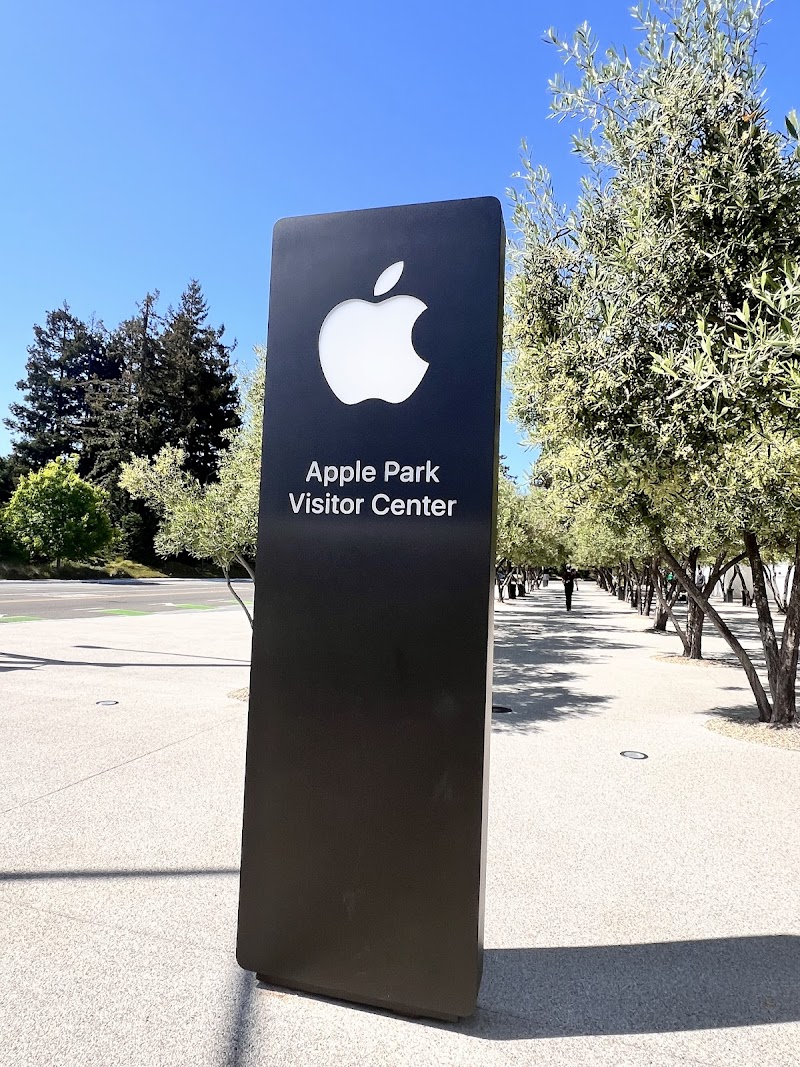 Iconic visitor center sign