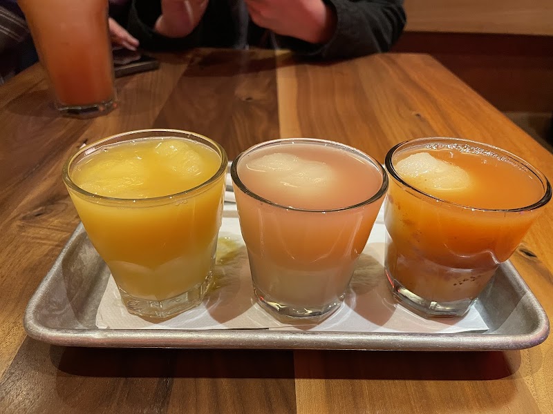 Fresh juice flight trio