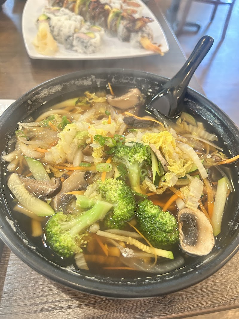 Steaming vegetable udon bowl