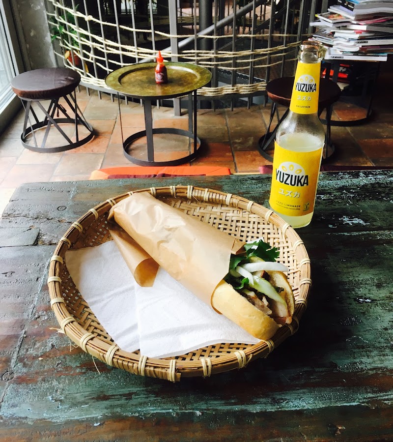 Bánh mì, sriracha, good vibes