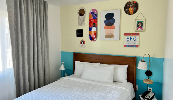 Cozy room, Castro character