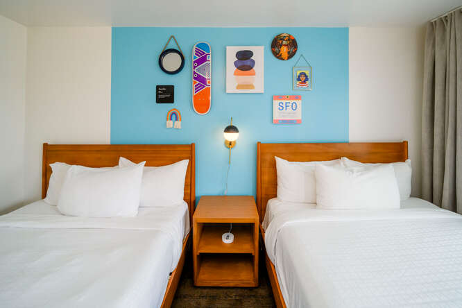 Retro-styled comfortable twin room
