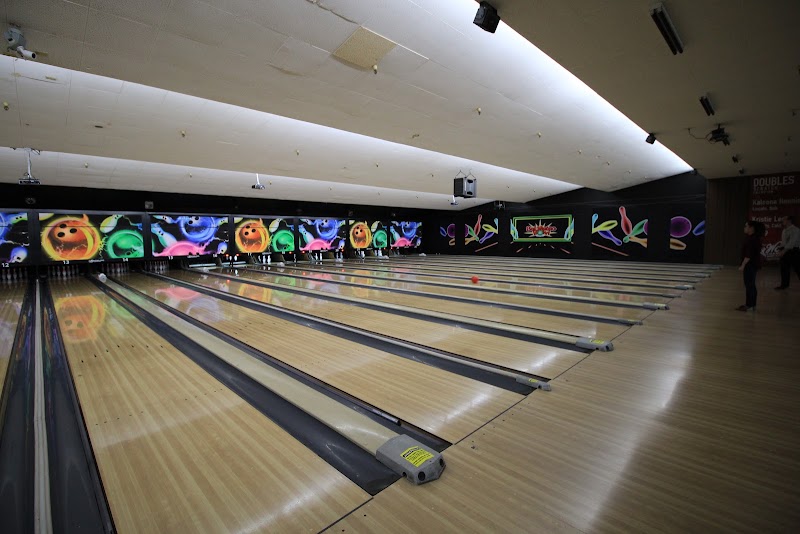 Bright lanes, ready to bowl