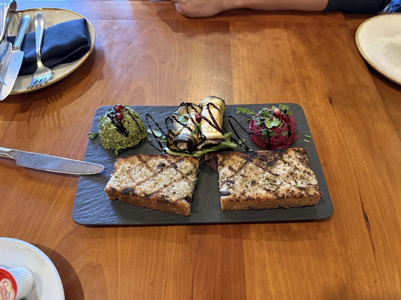 Georgian vegetable spreads platter