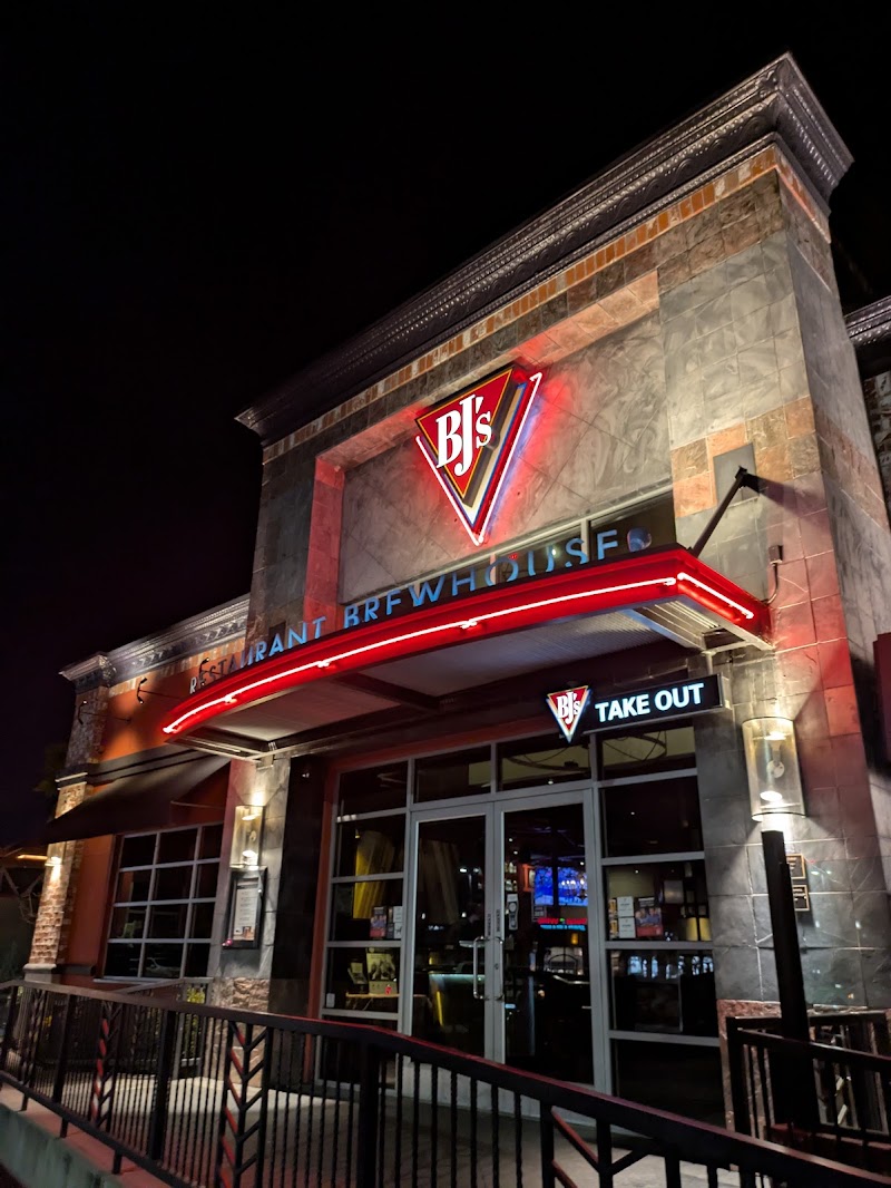 BJ's Brewhouse at night