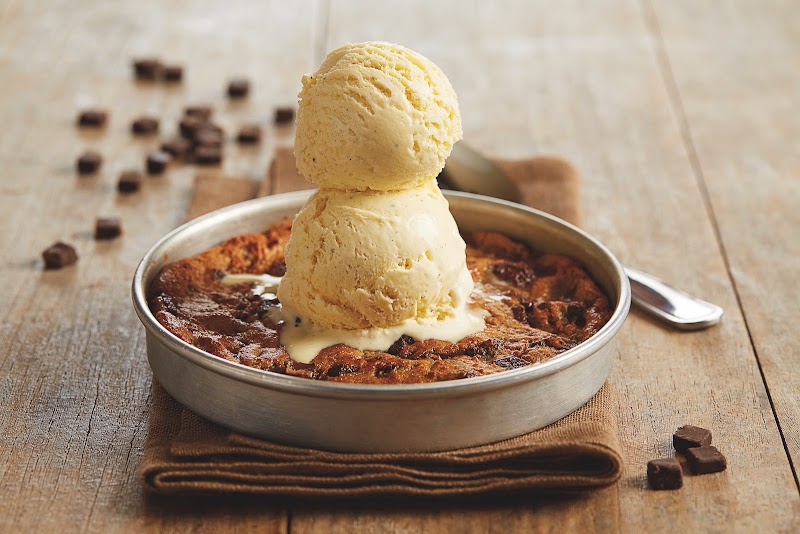Warm pizookie, ice cream perfection