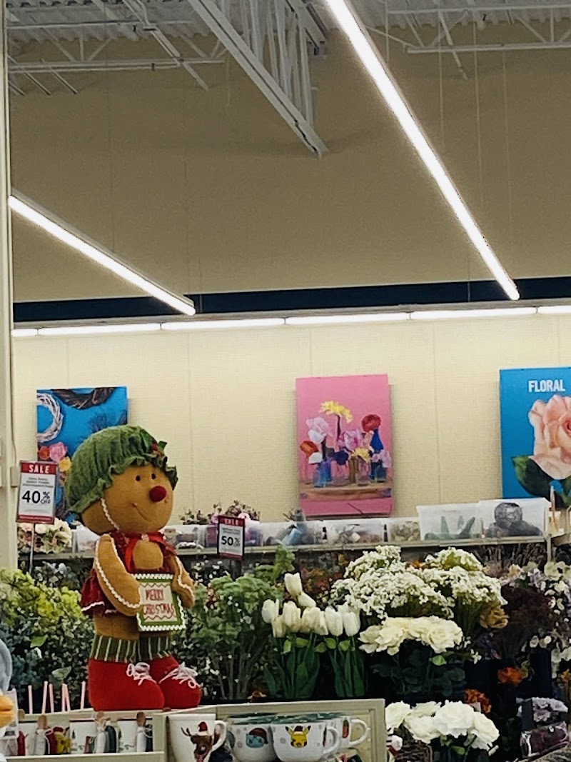 Festive floral and décor