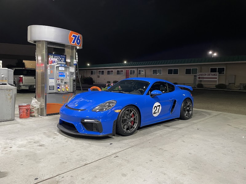 Track-ready Porsche, fueled up