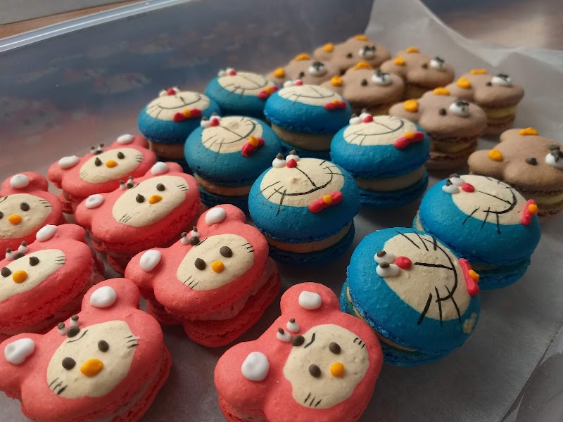 Handcrafted character macarons