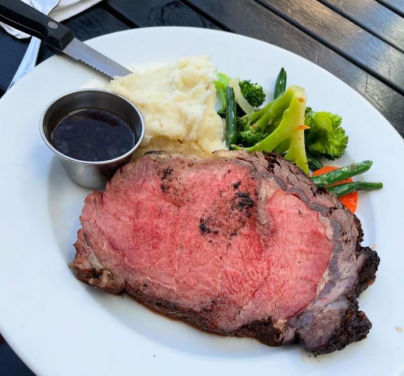 Prime rib, mash, greens