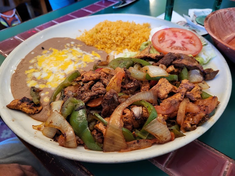 Steak & chicken fajitas plate