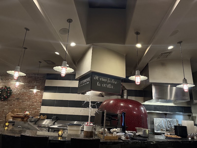Open kitchen, wood-fired oven
