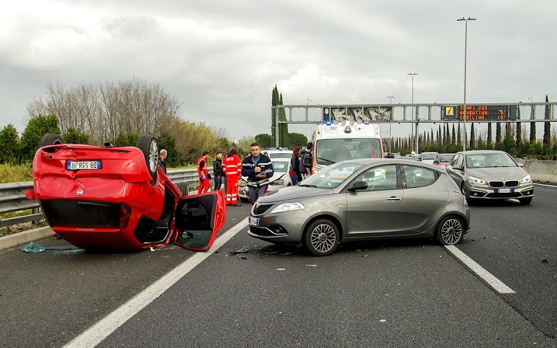 Serious highway accident aftermath