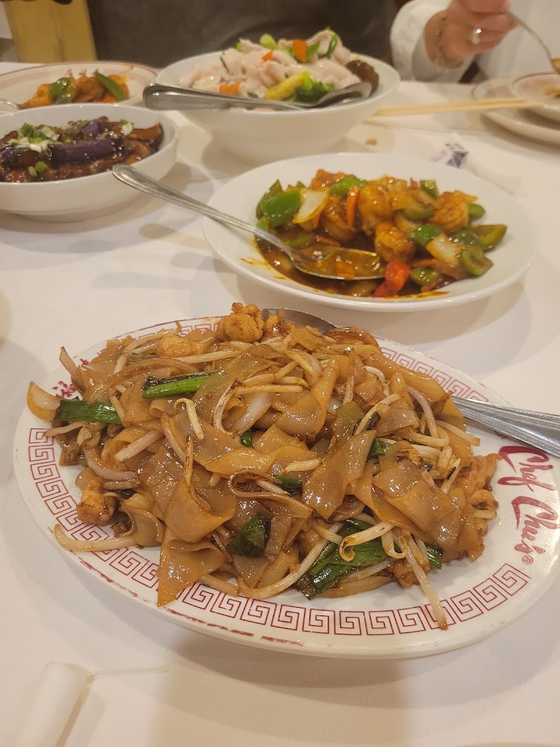 Chow fun family feast