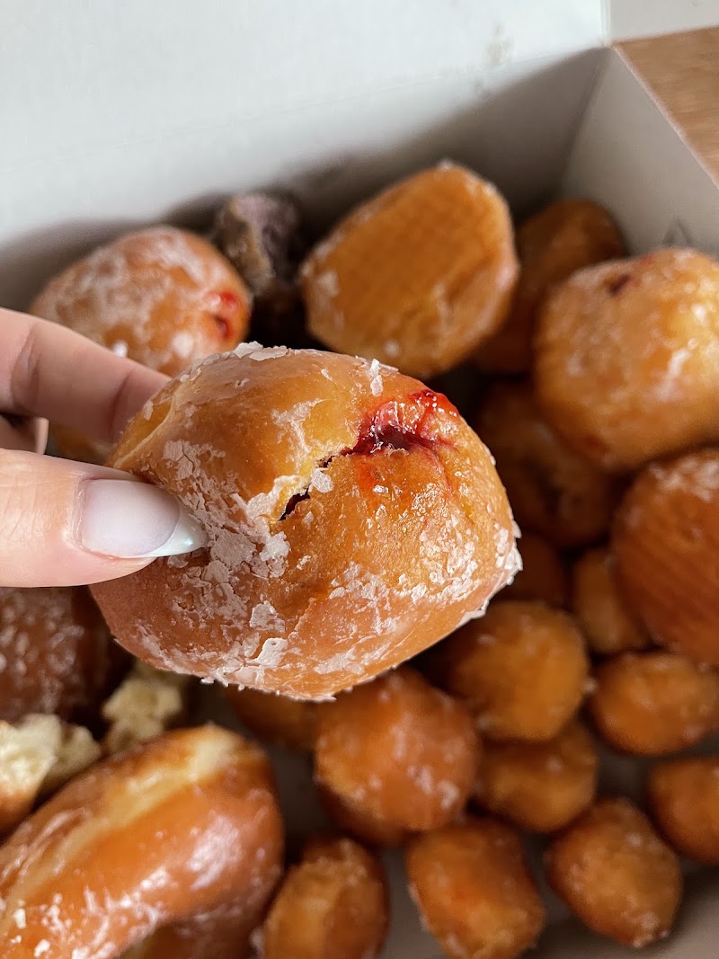 Filled donut holes, fresh