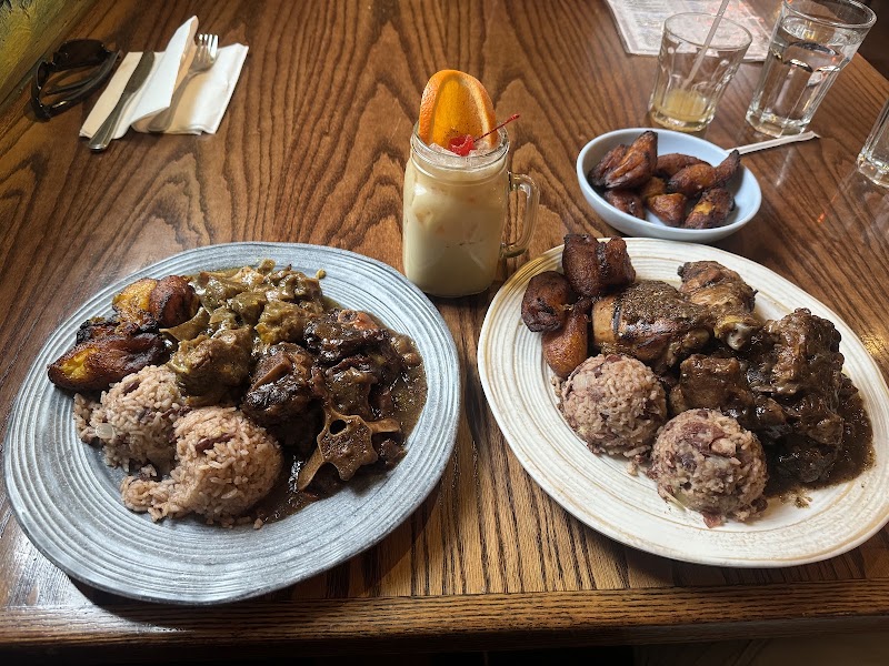 Oxtail plates with cocktail