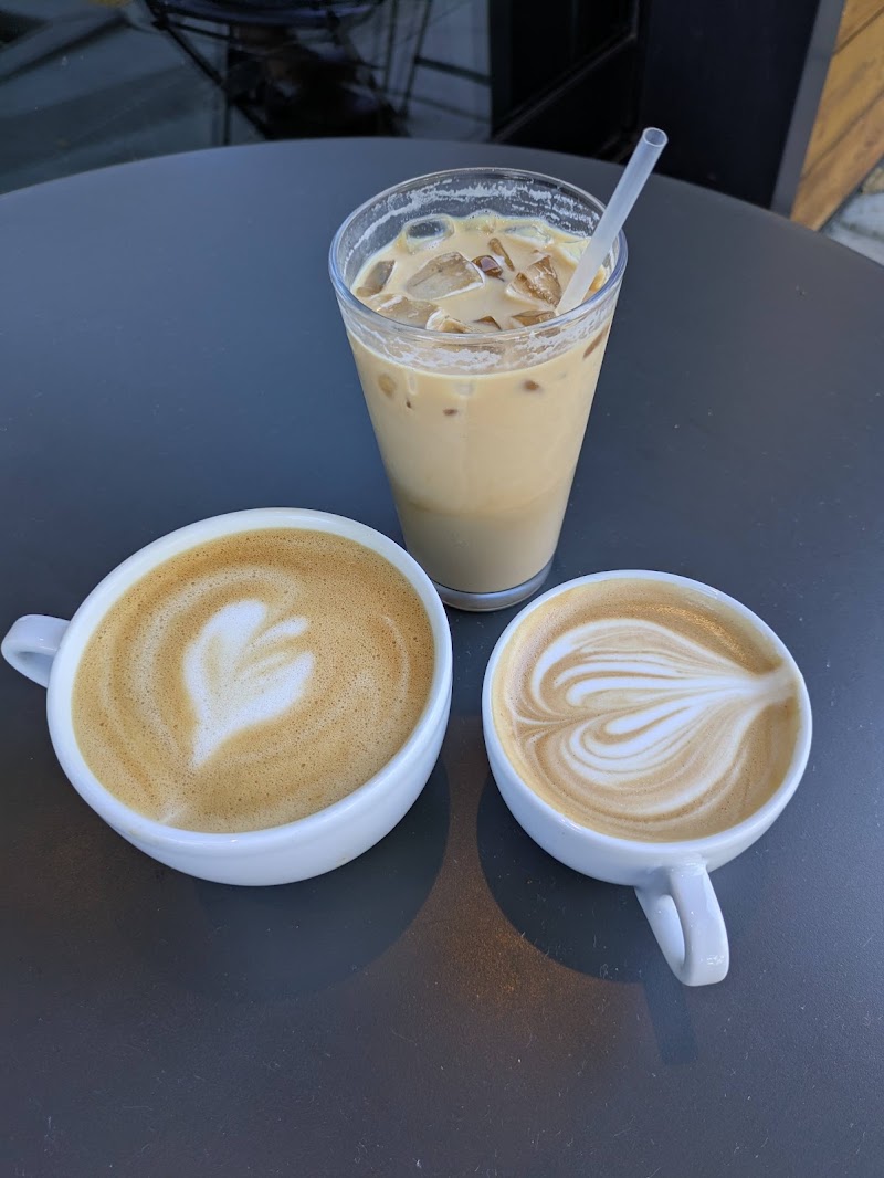 Latte art trio