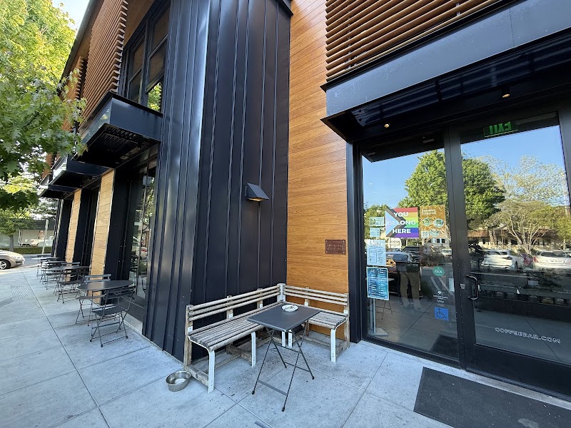 Welcoming patio, Menlo Park