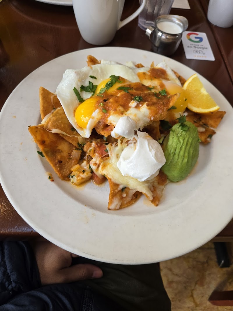 Hearty breakfast, generous plate