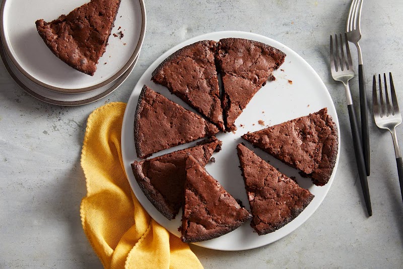 Chocolate brownie, sliced fresh