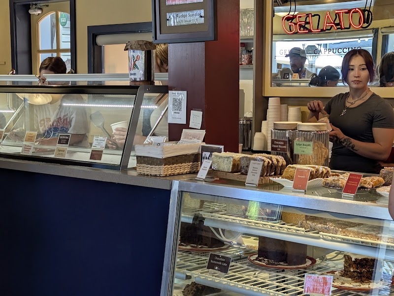 Friendly staff, fresh desserts