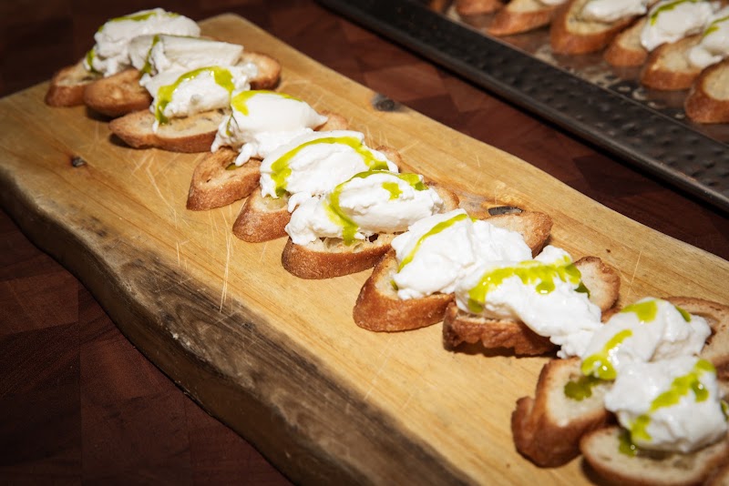 Burrata crostini, olive oil