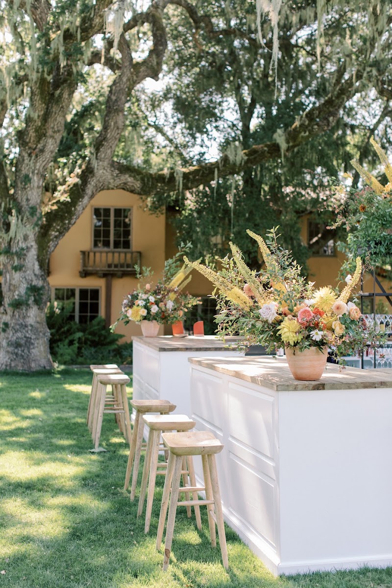 Garden bar in bloom