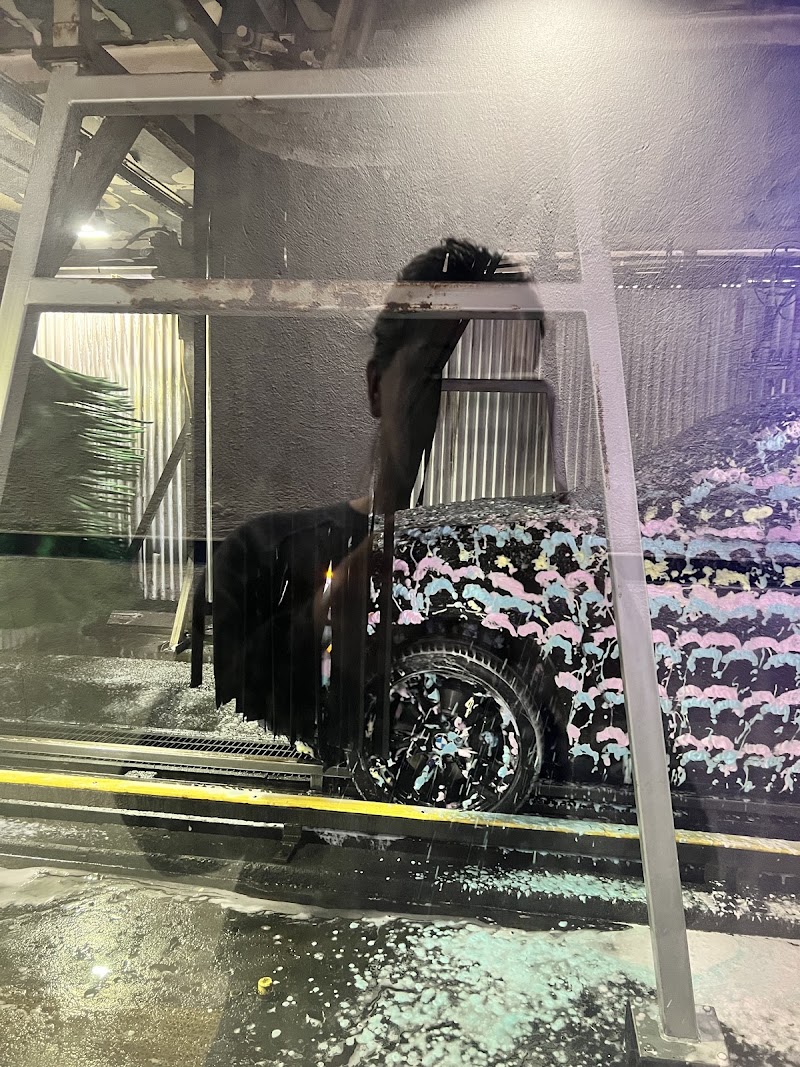 Full foam wash underway