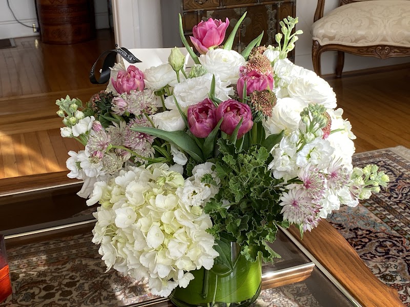 Lush pink and white blooms