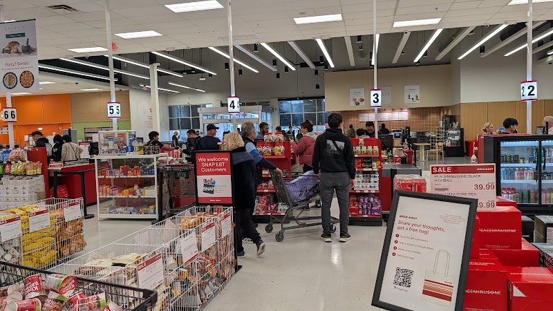 Busy checkout lanes, SNAP accepted