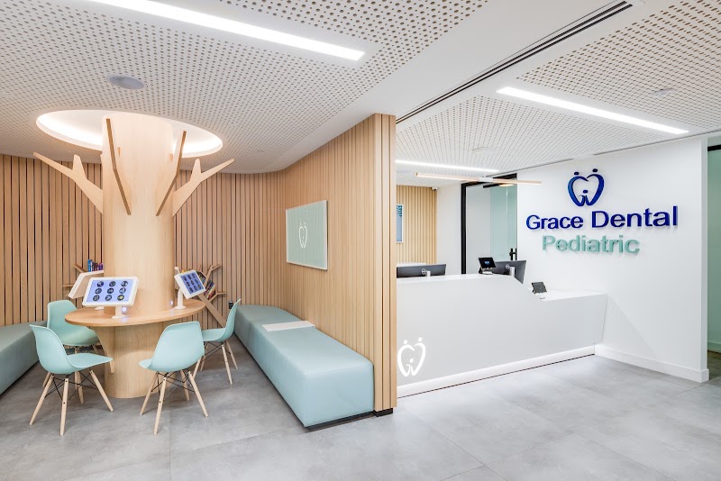 Warm, welcoming front desk