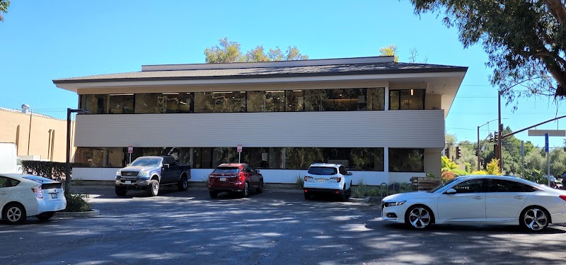 Convenient Menlo Park location
