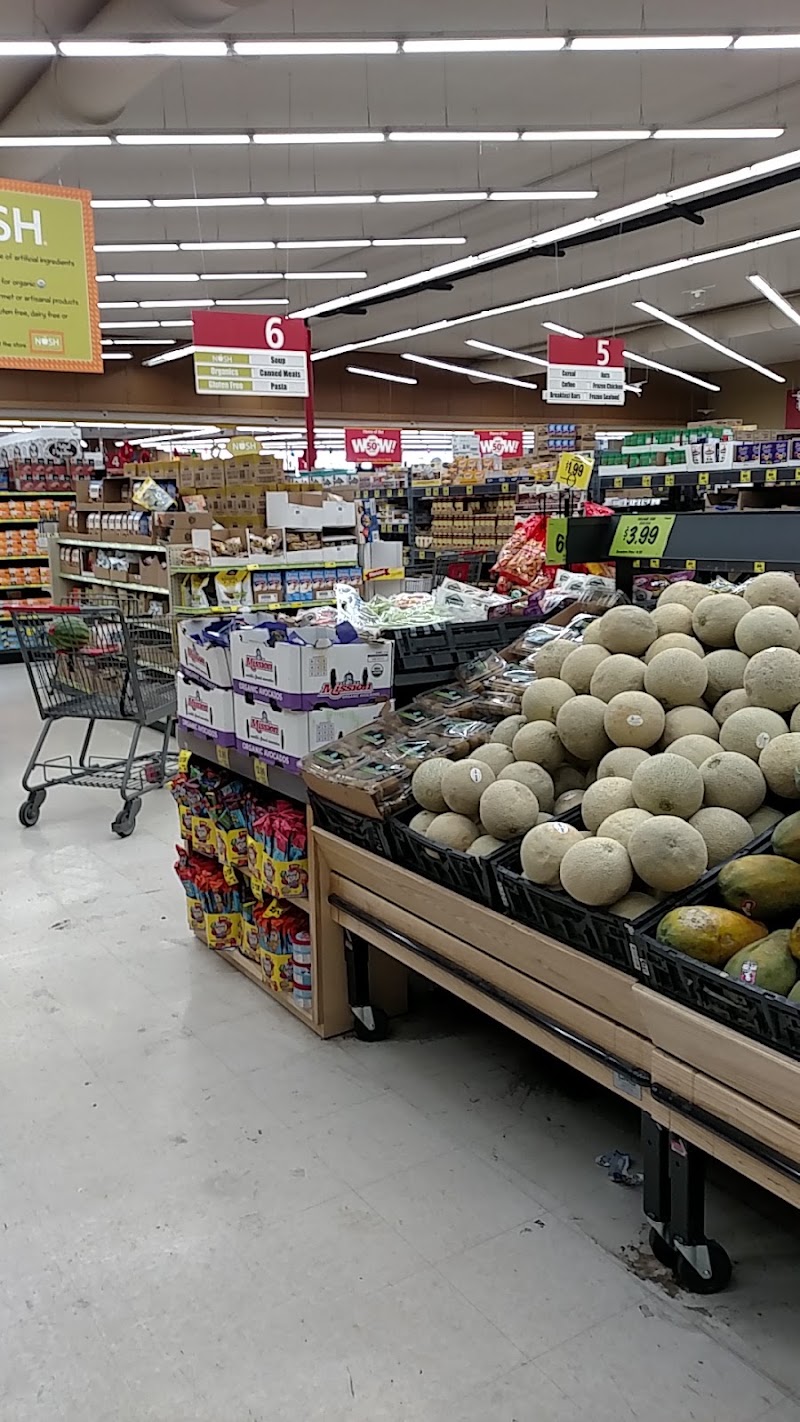 Well-stocked aisles, great finds