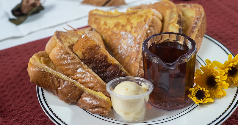 Golden French toast, warm syrup
