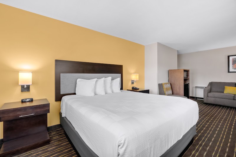 Spacious, comfortable king room