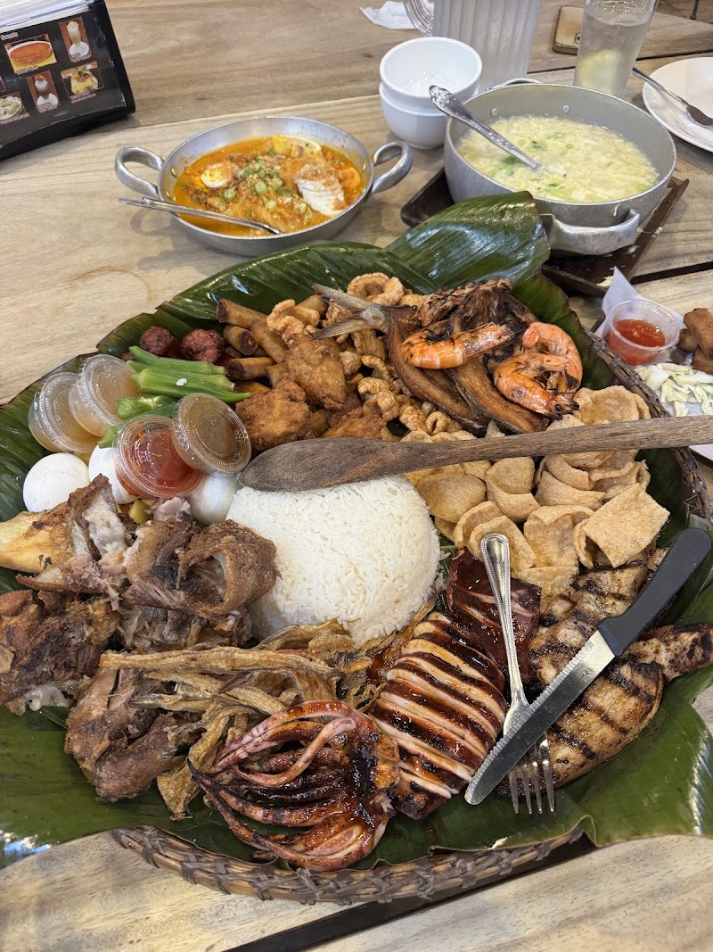 Generous boodle feast platter
