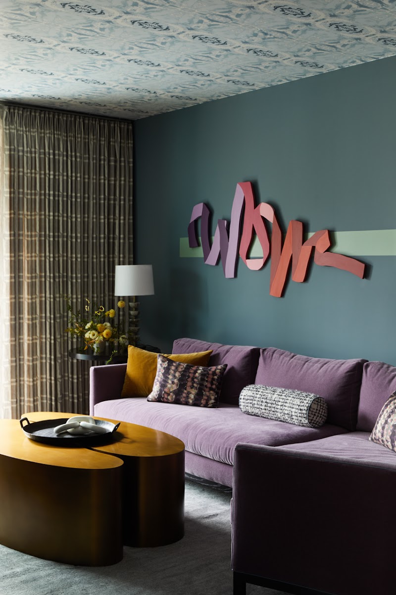 Bold color, sculptural living room