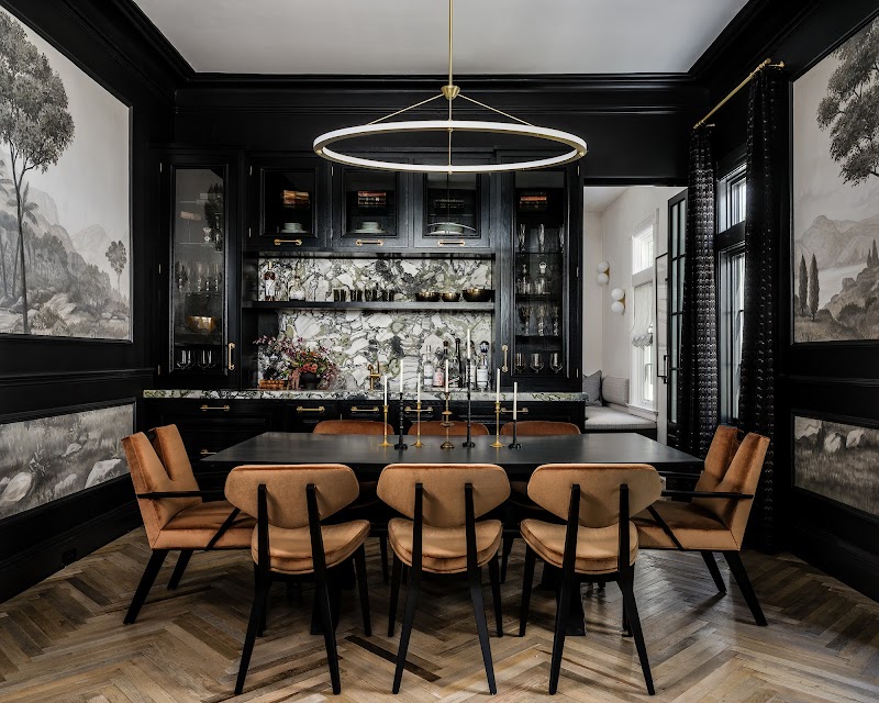Dramatic dining with artisan marble