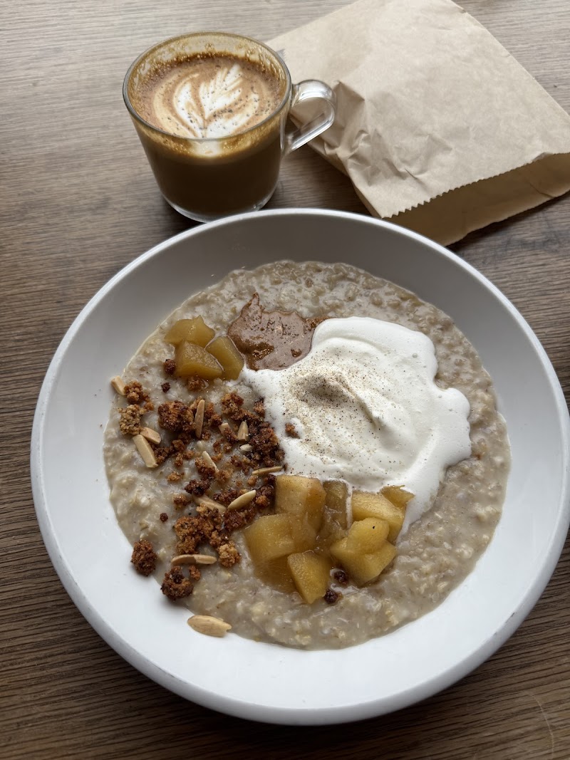 Porridge with latte pairing