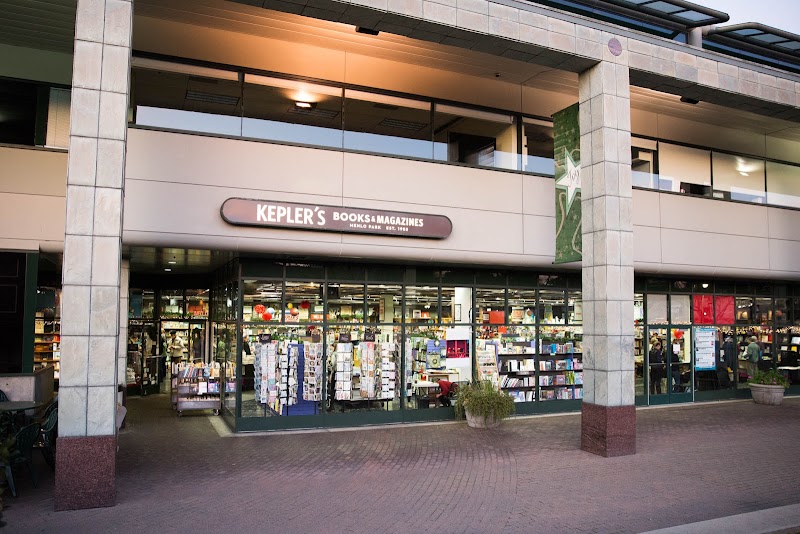 Kepler's welcoming storefront at dusk