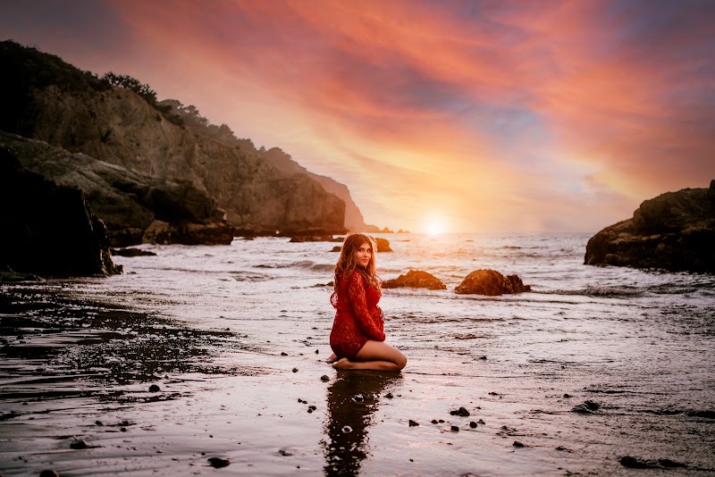 Sunset maternity beach session
