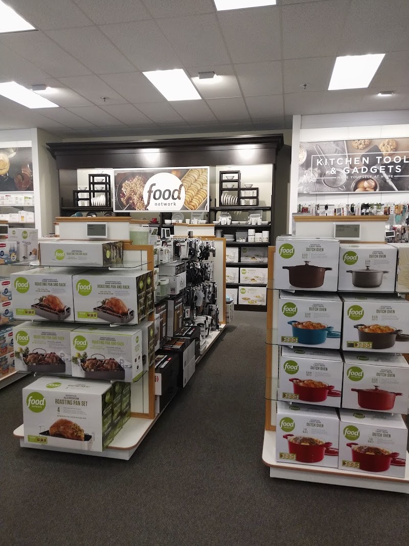 Kitchen cookware and gadgets
