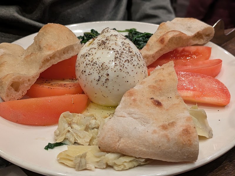 Burrata with tomatoes, artichokes