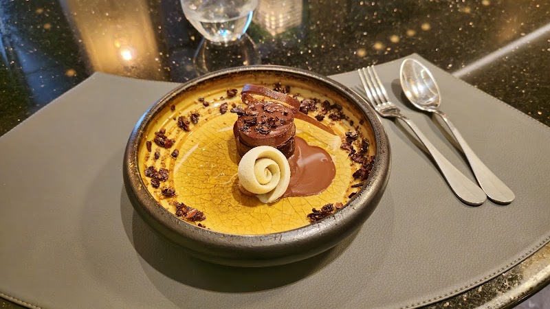 Chocolate dessert, crafted details