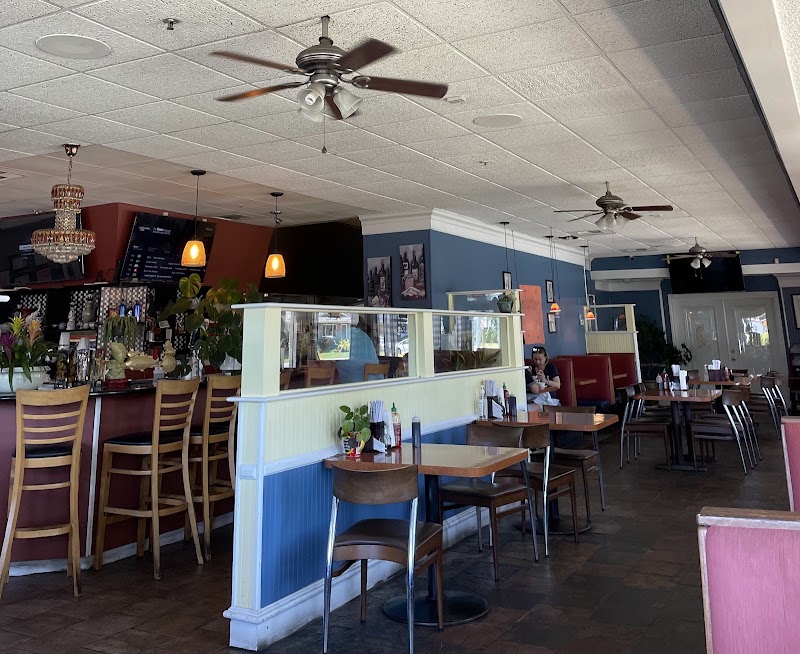 Relaxed, welcoming dining room