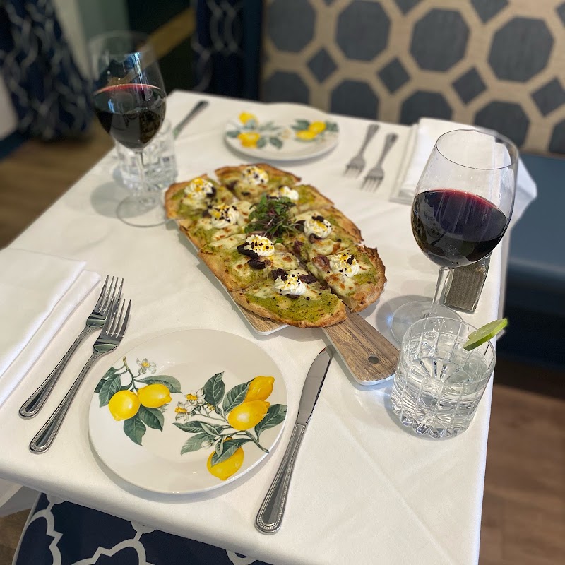 Flatbread with red wine